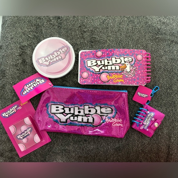 * Bubble Yum Stationery Set -5 Pieces- School Set Back To School Supplies NWT - Picture 1 of 2